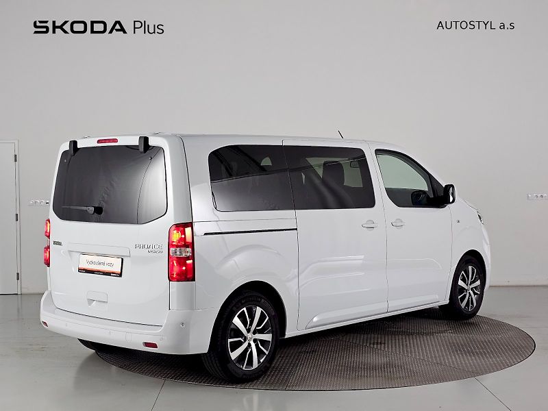Toyota ProAce Verso (2024) 2.0D 140k L1 FAMILY 8S WEBASTO - fotka 2 z 29
