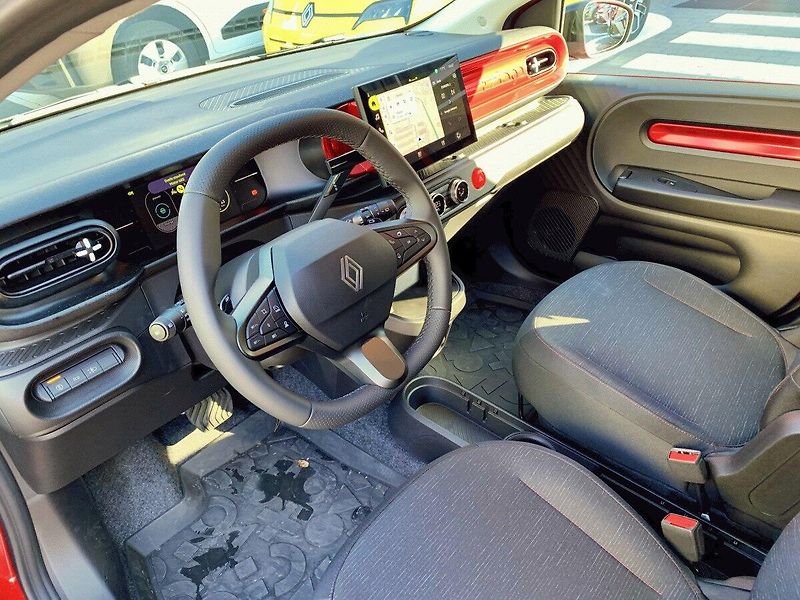Renault Twingo (2026) Techno 80 k urban range - fotka 12 z 19