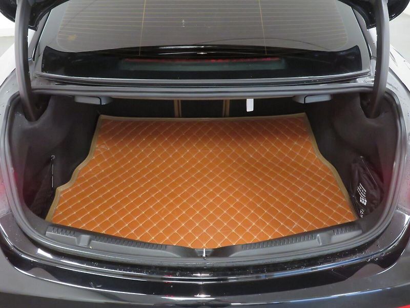 Mercedes-Benz Třídy E - fotka 26 z 27