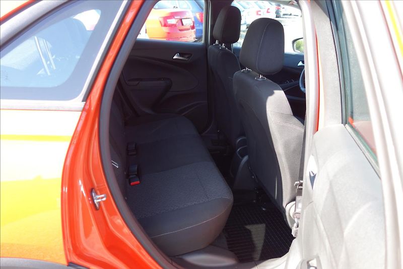 Opel Crossland X 1,2 T 96KW,ČR,SERVIS.KN.,AT. - fotka 13 z 38