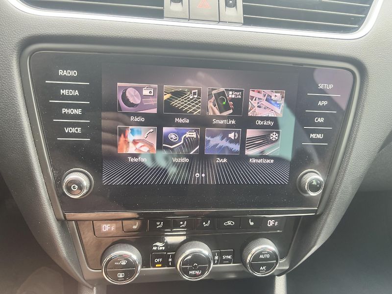 Škoda Octavia 1.5TSI 110KW,STYLE,DSG,ALU,DPH - fotka 43 z 43