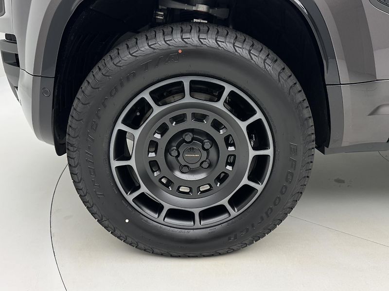 Land Rover Defender OCTA P635  - fotka 18 z 75