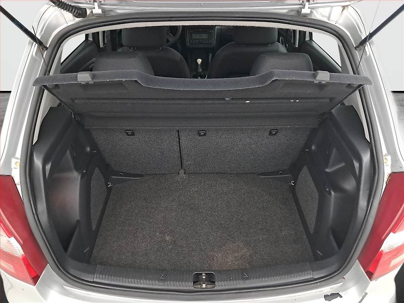 Škoda Fabia (2009) 1.4 TDI, rezervace - fotka 13 z 13