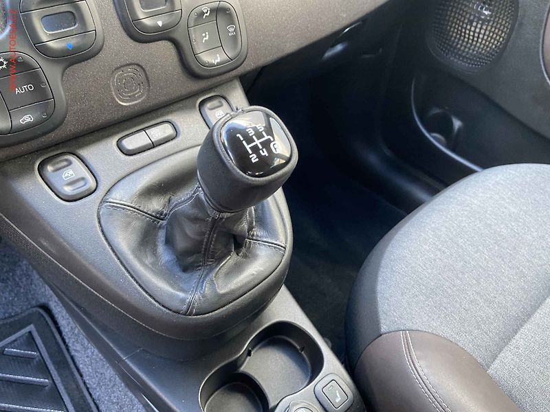 Fiat Panda (2019) 1.2i, Cross, výhřev sed - fotka 16 z 16