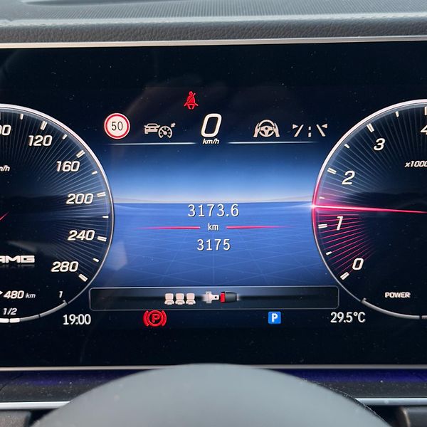 Mercedes-Benz GLE (2026) 53 AMG - fotka 7 z 36