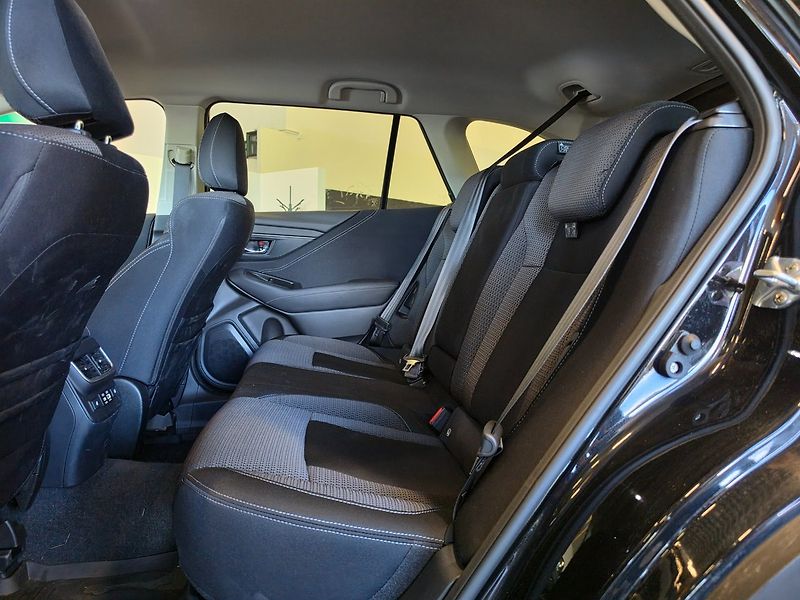 Subaru Outback 2.5i 4WD Active - fotka 10 z 15