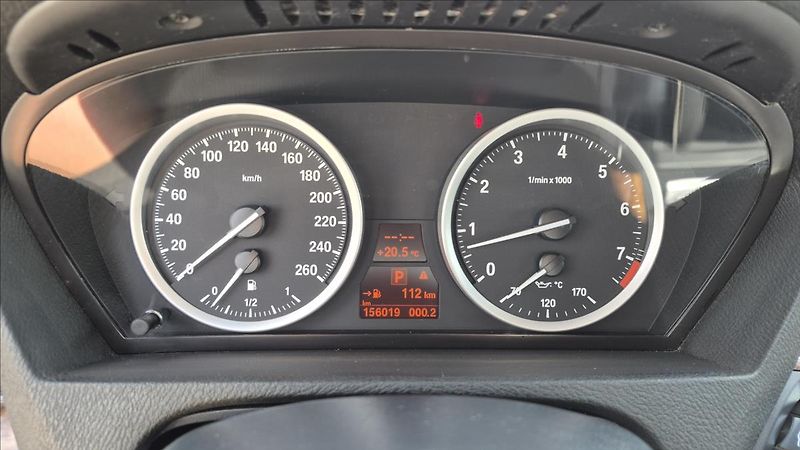 BMW X6 3,0 225 Kw 35i xDrive ČR 2.maj - fotka 12 z 19