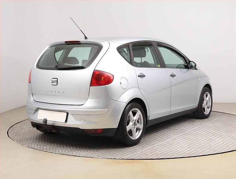 Seat Altea (2005) 1.9 TDI, po STK, Tažné - fotka 5 z 16