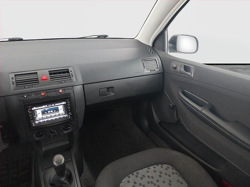 Škoda Fabia (2006) Ambiente 1.2 12V, Serv.kniha - fotka 8 z 13