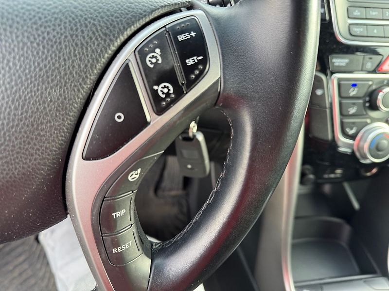 Hyundai i30 1,6  CZ TOP STAV - fotka 14 z 15