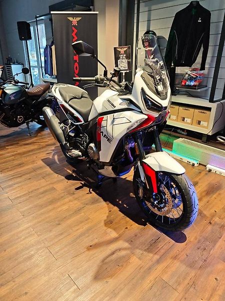 Moto Morini (2026) X-Cape 1200 NOVINKA 2026 - fotka 2 z 6