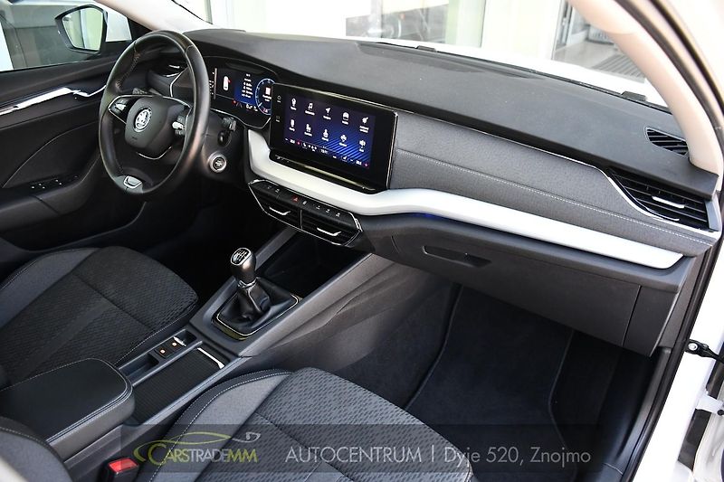Škoda Octavia 1.5TSi STYLE LED TAŽNÉ ČR 1M - fotka 15 z 51