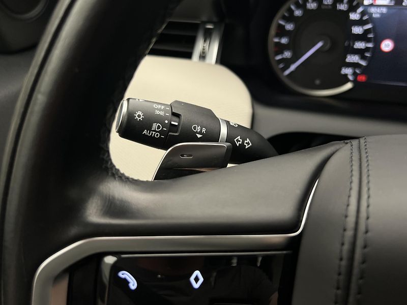 Land Rover Discovery Sport D200 EDITION AUT - fotka 27 z 51