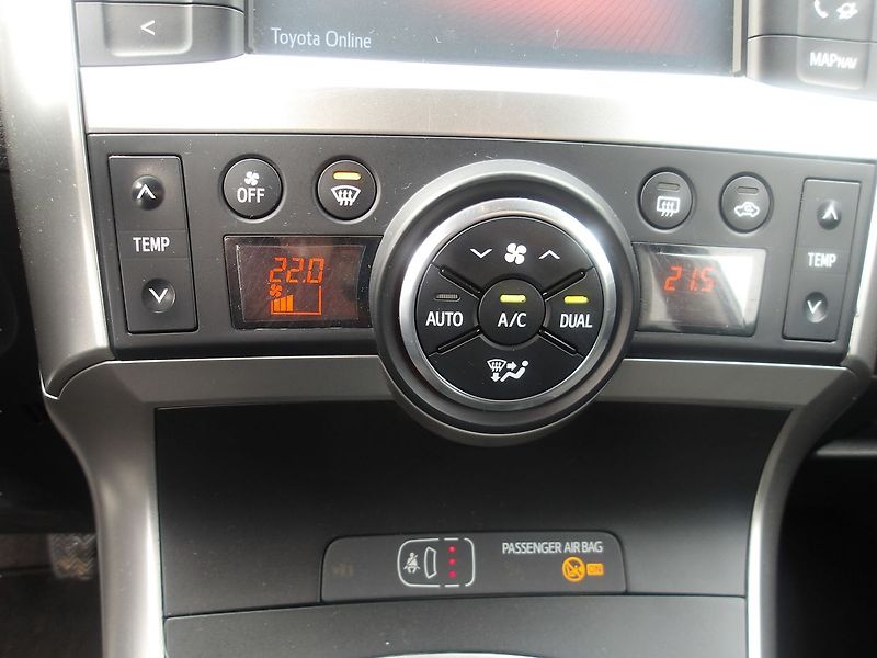 Toyota Verso 1,6 D4D 82kW Nové v ČR! 2xkola - fotka 19 z 30