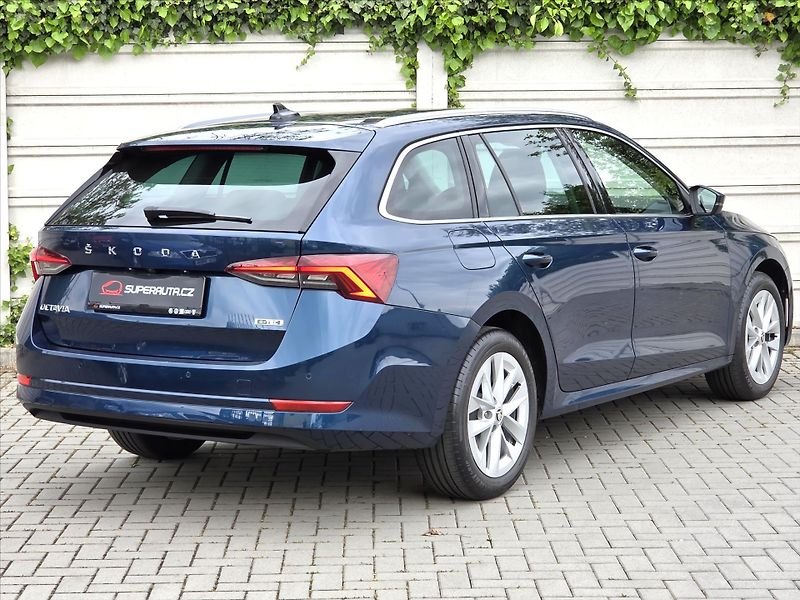 Škoda Octavia 1,5 eTSi 110kW DSG Style Plus - fotka 6 z 22