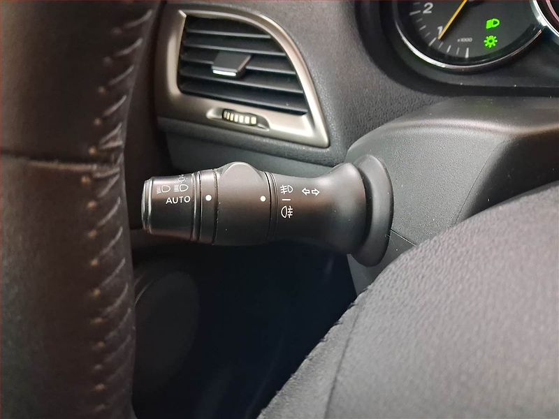 Renault Mégane (2012) 1.5 dCi, Tažné, jezdí výborně - fotka 18 z 22
