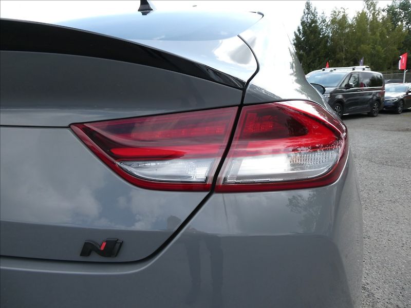 Hyundai i30 2,0 i N 202kW serviska - fotka 10 z 50