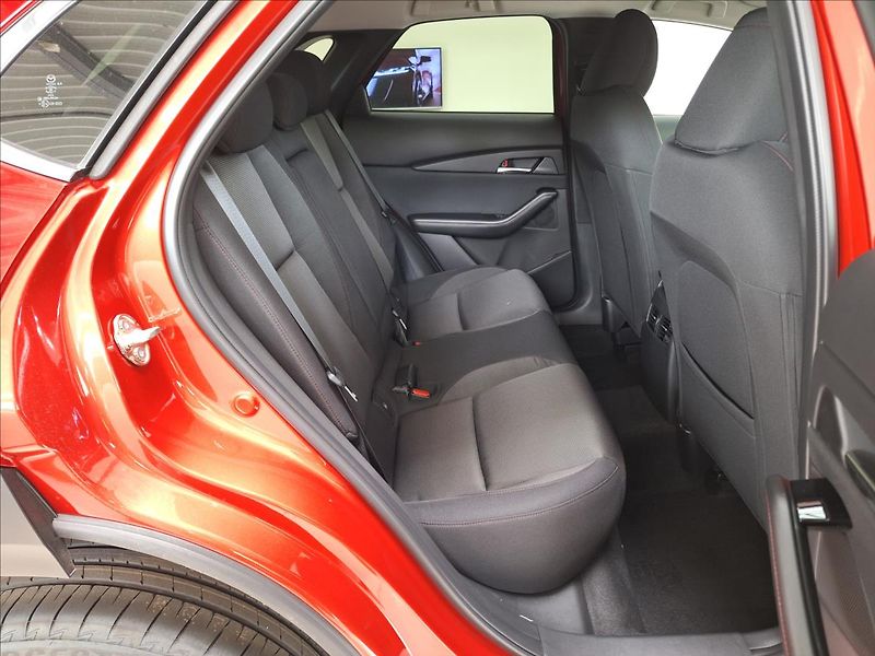 Mazda CX-30 (2026) 2.5 G 140k 6MT FWD Exclusive-L - fotka 5 z 13