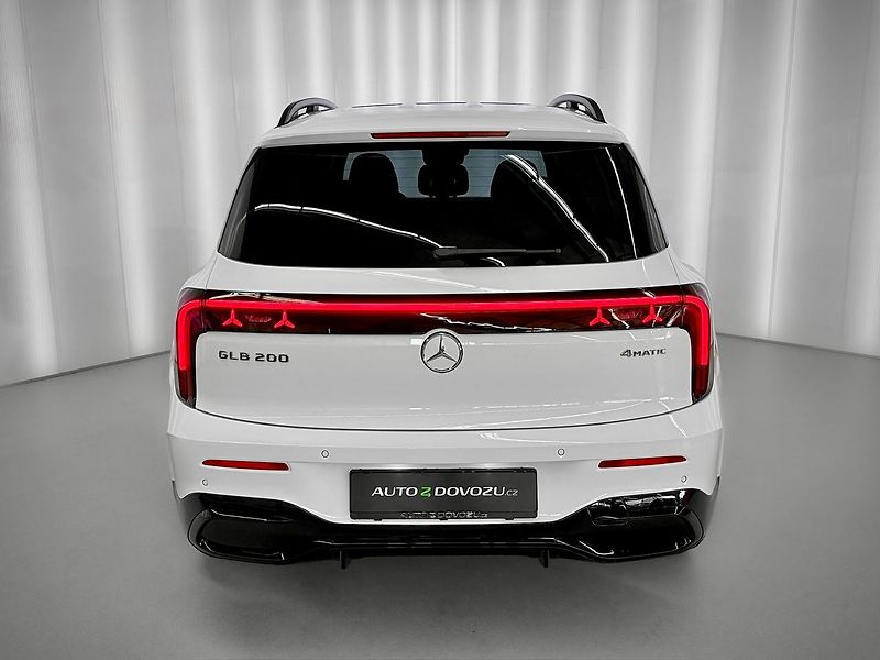 Mercedes-Benz GLB 8G-eDCT 4MATIC AMG, PANORAMA, - fotka 5 z 34