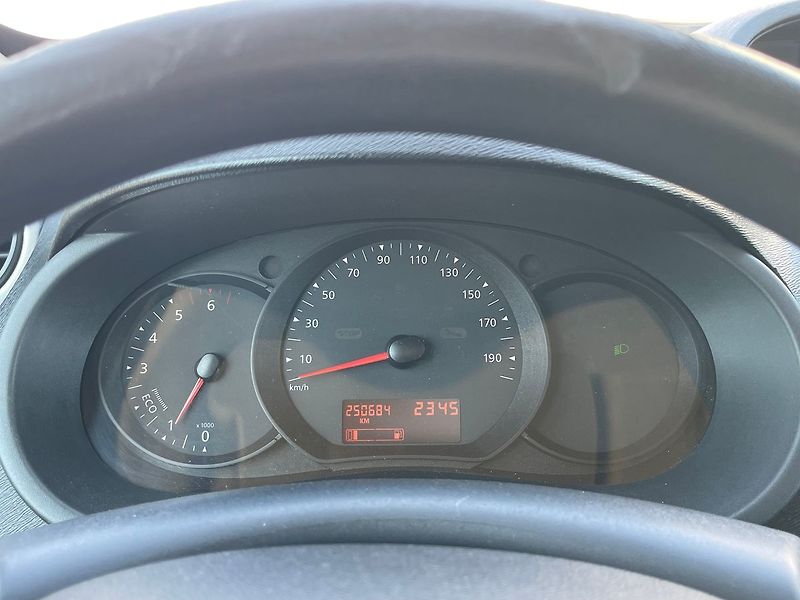 Renault Kangoo 1.5dCi 55kW*CZ*DPH - fotka 25 z 26