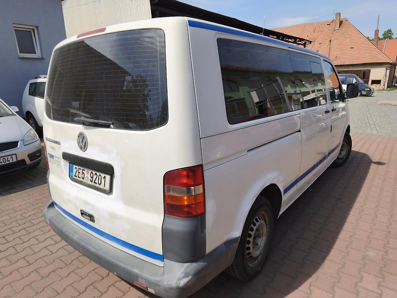 Volkswagen Transporter (2006) T5 - fotka 4 z 9