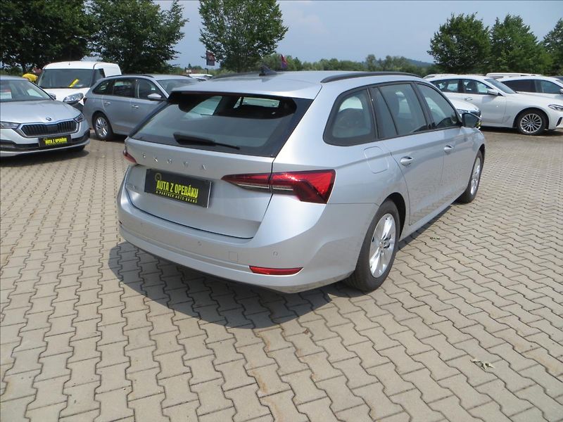 Škoda Octavia 2,0 TDI Ambition ČR - fotka 9 z 25