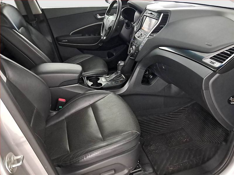 Hyundai Santa Fe (2015) 2.2 CRDi, 4X4, Automat - fotka 9 z 26