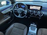 Mercedes-Benz Třídy A (2024) 250 e - náhled 13