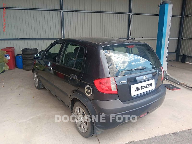 Hyundai Getz (2008) 1.1i - fotka 2 z 3