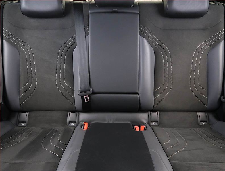 Volkswagen ID.5 (2023) Pro Perf. (82 kWh), SoH 93% - fotka 10 z 32