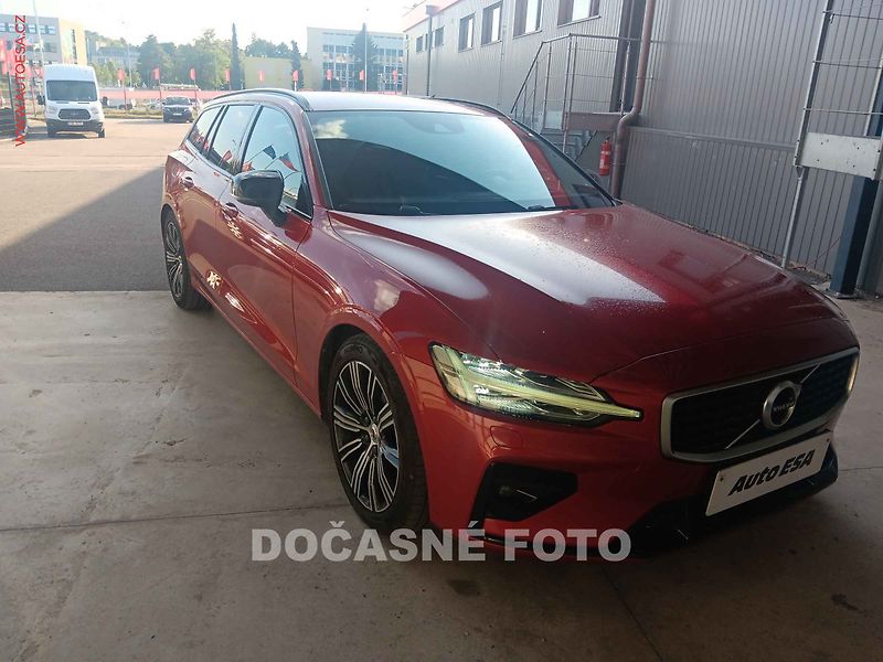 Volvo V60 (2019) 2.0 D4 Polestar, AT - fotka 1 z 3