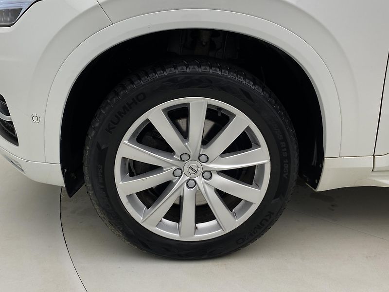 Volvo XC90 T6 AWD MOMENTUM AUT  - fotka 33 z 42