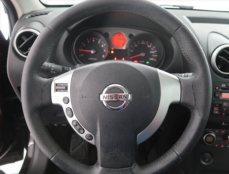 Nissan Qashqai (2008) 1.6, ČR,1.maj, Tempomat - fotka 17 z 17