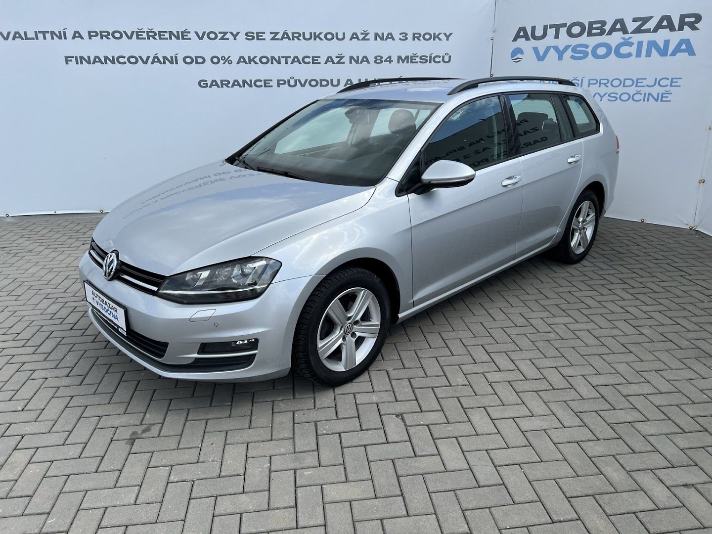 Volkswagen Golf 2.0TDi 110kW! Xenony