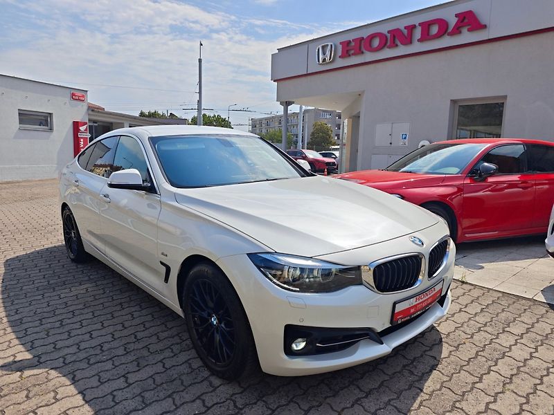 BMW Řada 3 (2018) GT 320D Xdrive Sport line ČR - fotka 1 z 43