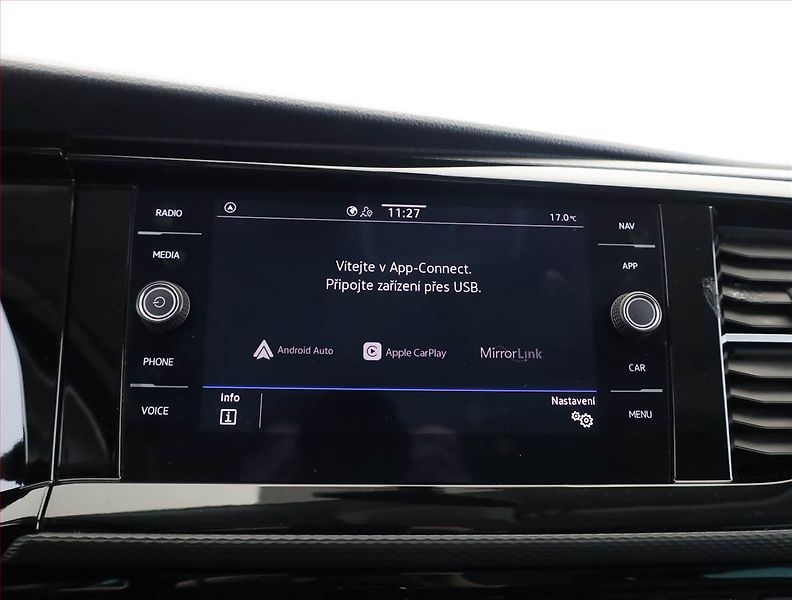 Volkswagen Multivan (2020) Highline 2.0 TDI, ČR - fotka 15 z 20