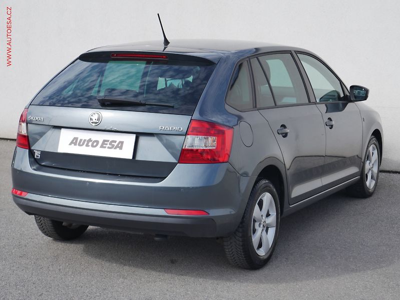 Škoda Rapid (2014) 1.6 TDi, Elegance, STK6/28 - fotka 6 z 17