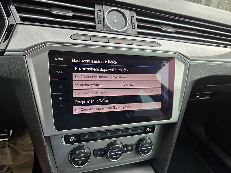 Volkswagen Passat Variant (2019) Passat Alltrack 2.0 BiTDI - fotka 21 z 50