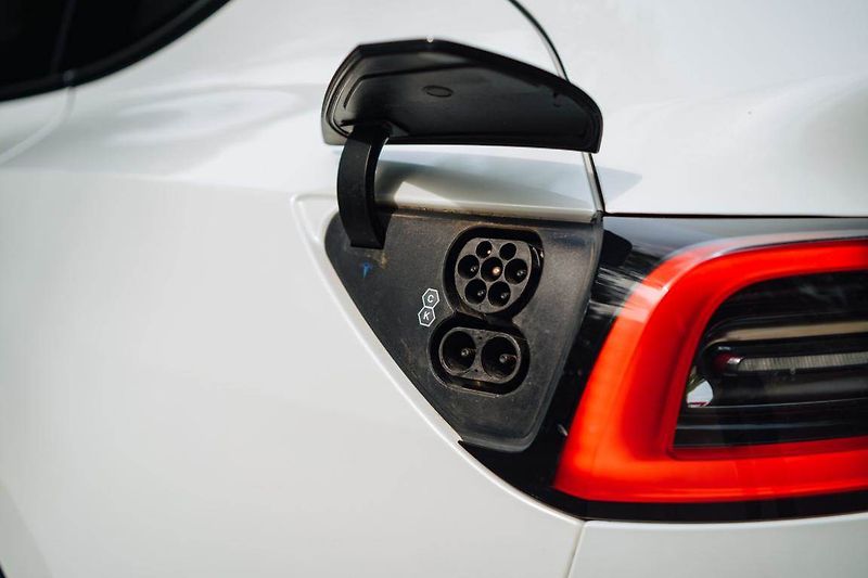 Tesla Model Y (2022) Long Range AWD 79kWh, SoH 91% - fotka 15 z 27