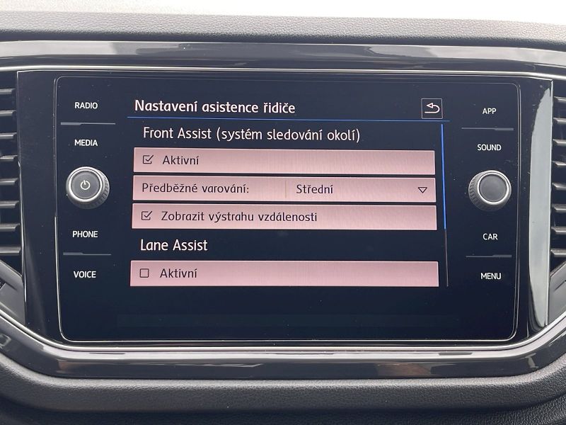 Volkswagen T-Roc (2018) 1.5 TSI 110 kW Highline Sport - fotka 15 z 31