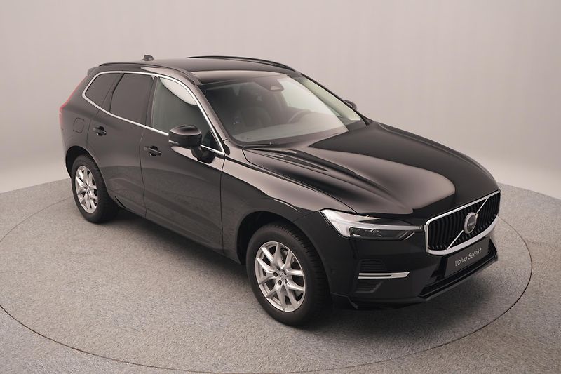 Volvo XC60 B5 AWD CORE CZ AUT 1.MAJ - fotka 13 z 42