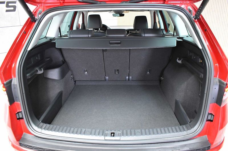 Škoda Kodiaq TDI 147kW 4x4*L&K*TAŽNÉ*ČR 1.M - fotka 46 z 51
