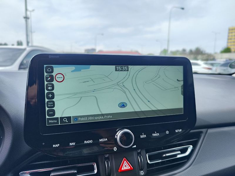 Hyundai i30 1.5 T -GDi/117kW Premium DCT - fotka 20 z 39