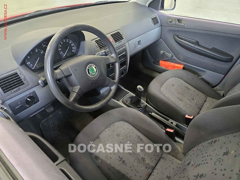 Škoda Fabia (2003) 1.2i, 1.maj,ČR, STK5/28 - fotka 3 z 3