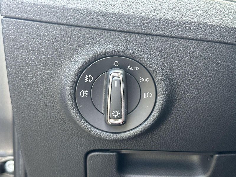 Škoda Superb (2023) Combi 2.0 TDI DSG Style - fotka 12 z 34