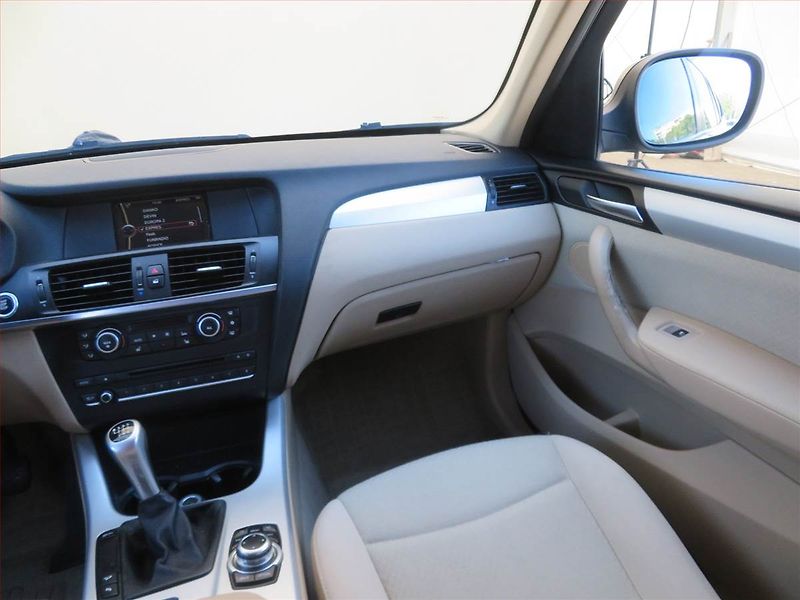 BMW X3 (2012) xDrive20d, 4X4, Serv.kniha - fotka 8 z 15