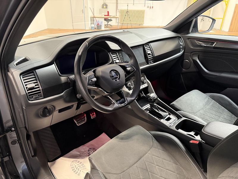 Škoda Kodiaq 2.0 TDI 147 kW Sportline Excl. - fotka 5 z 17