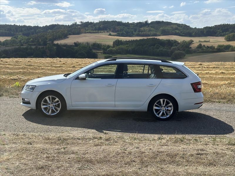 Škoda Octavia 1.6 TDI CZ Style+ LED Navi - fotka 4 z 36