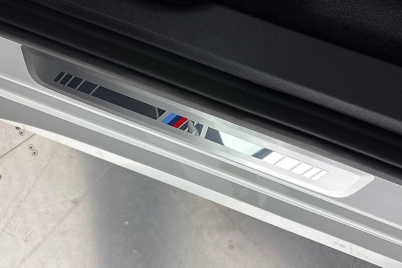BMW X3 xDrive40d - fotka 17 z 26