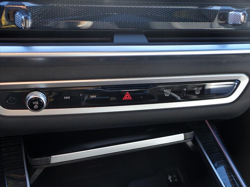 BMW X7 3,0 40d 250kW Xdrive M-Paket D - fotka 36 z 49